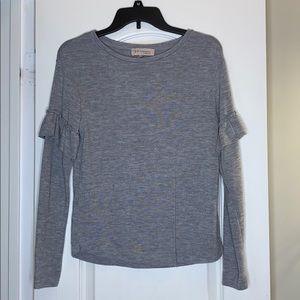 Grey long sleeve with ruffled sleeves